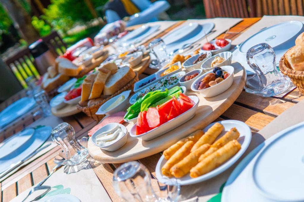 Keyif Pension & Aparts Çıralı Exterior foto