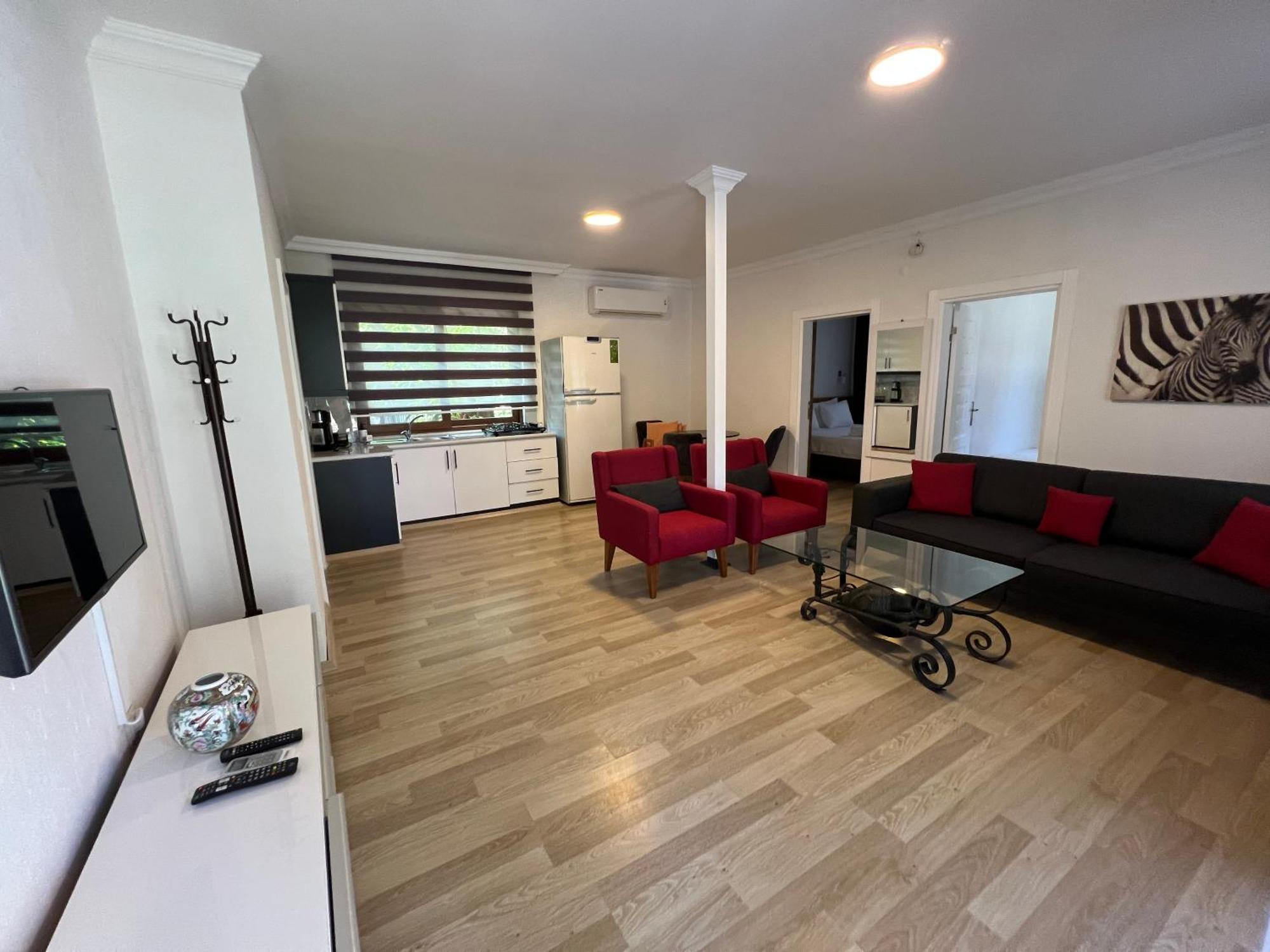 Keyif Pension & Aparts Çıralı Exterior foto